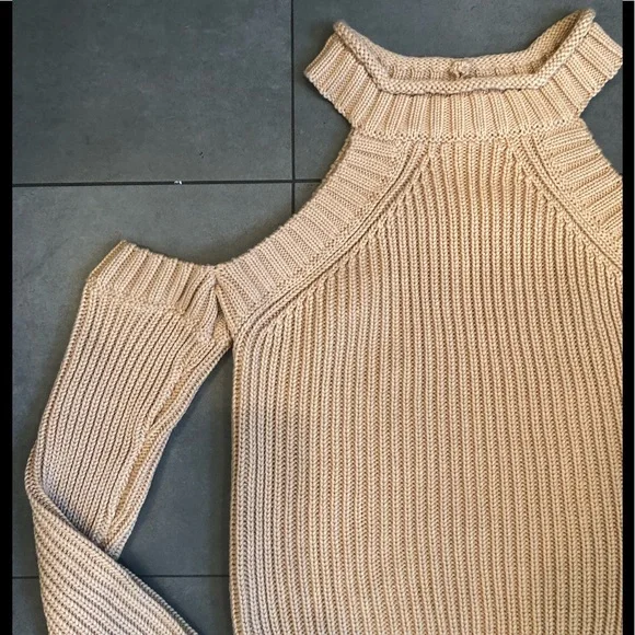 Bardot Cold Shoulder Sweater - Picture 4 of 10